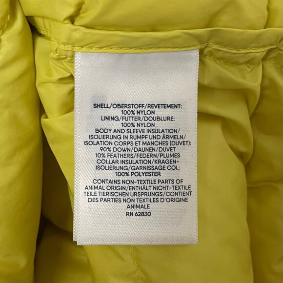 Lands End Vest Womens 2X Yellow Puffer Quilted Down Feathers Outdoor Lightweight - Picture 11 of 12